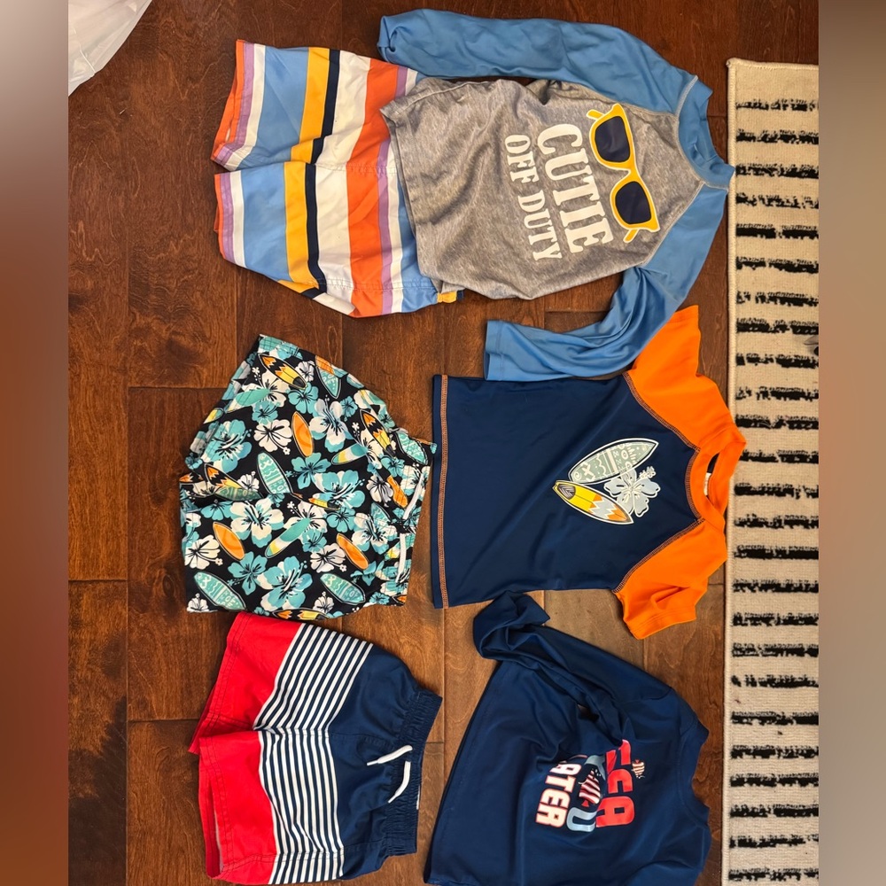 Toddler boys 4T swim trunks with rash guard